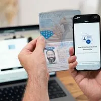 id bolt scanning passport mobile device